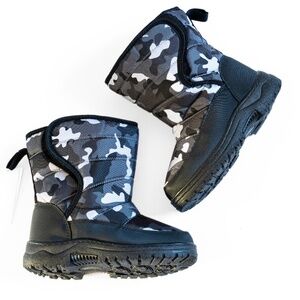Kids Snow Boots Camo Winter Boots Velcro Closure Waterproof Shoes Big 5 NWT